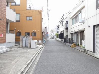 【周辺】 | ベルシャンブル