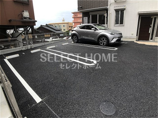 【駐車場】 | 駐車場完備です