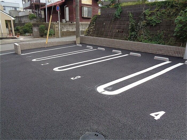 【駐車場】 | ブリスガーデン