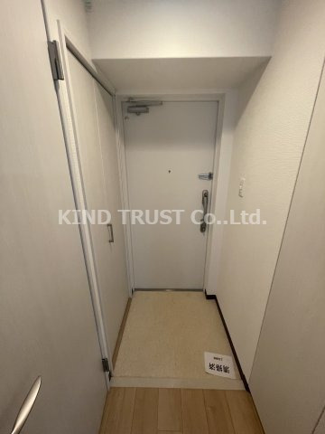 ファーストフィオーレ新梅田の玄関|落ち着いた玄関です