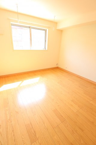 ボナール・カワダの居間・リビング