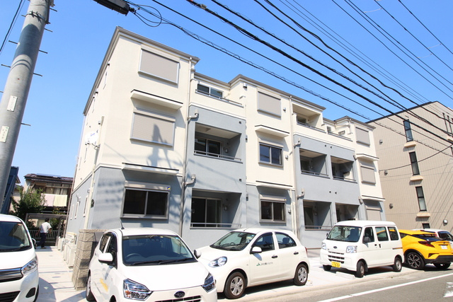 ボナール・カワダ