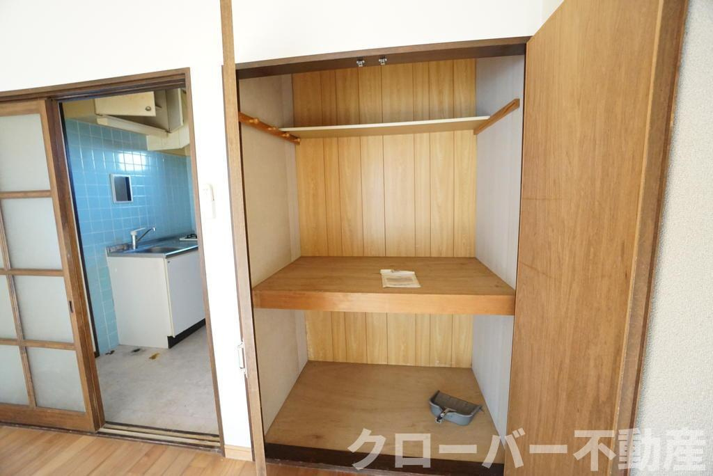 メープルハイツの居間・リビング