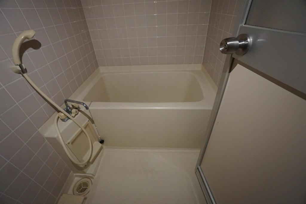 ベルメール土居の浴室