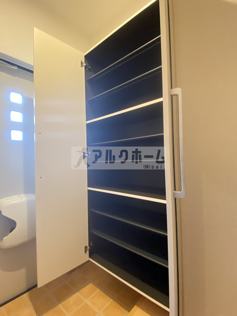 ファミールレイの玄関