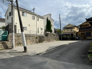 枚方市茄子作4丁目　土地の前面道路含む現地写真