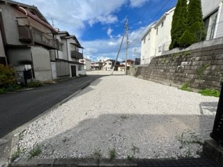 枚方市茄子作4丁目　土地の前面道路含む現地写真