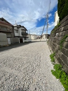 枚方市茄子作4丁目　土地の前面道路含む現地写真