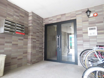 【エントランス】 | マーベラスリバレイン