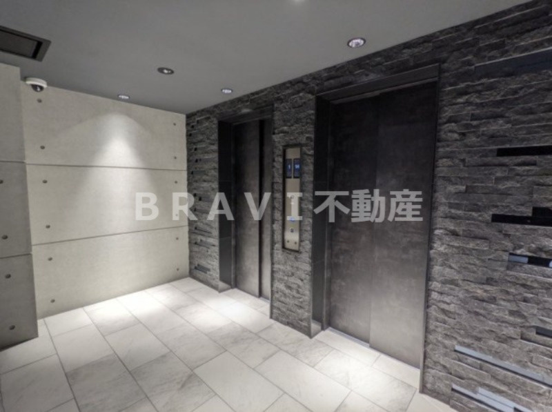 S-RESIDENCE堺筋本町Uno（エスレジデンスサカイスジホンマチウーノ）　BRAVI不動産のその他共用部分|【S-RESIDENCE堺筋本町Uno】エレベーター2基で朝も快適