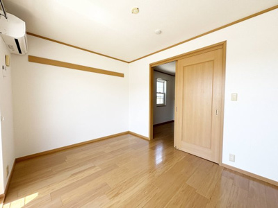 【洋室】 | フィオレンテⅠ