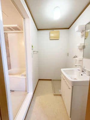 【洗面所】 | フィオレンテⅠ