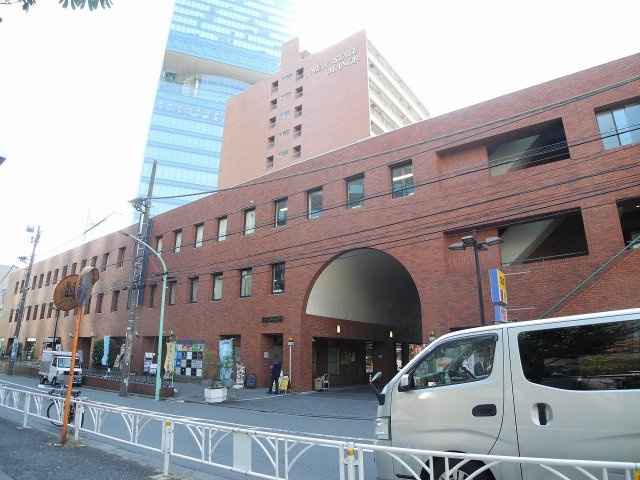 ニュー・ステイト・メナーの外観