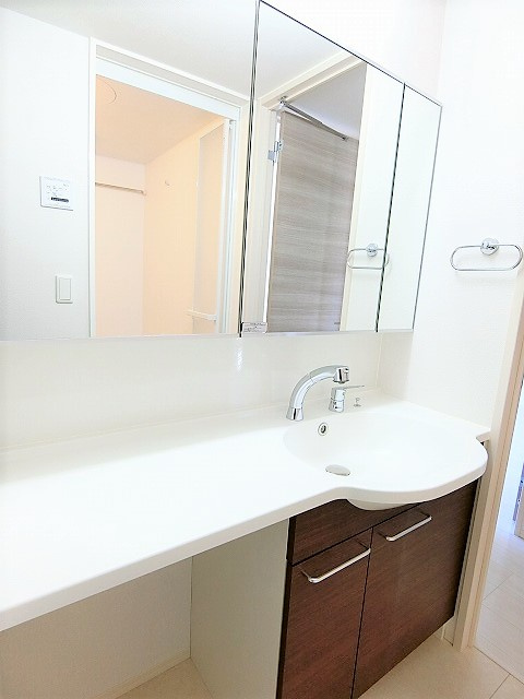 アズーリの独立洗面台