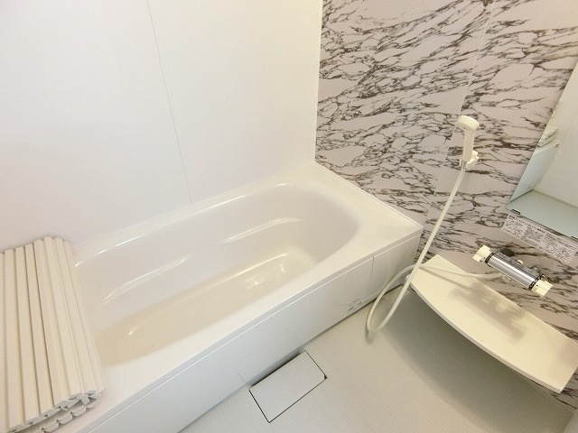 アズーリの浴室