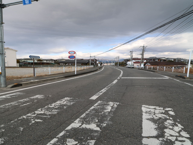 高崎市金井淵町売地の前面道路含む現地写真