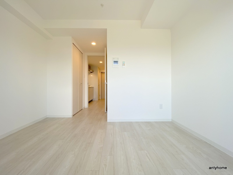 アドバンス上町台シュタット　仲介手数料無料の居間・リビング