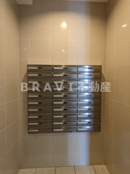 本町橋倶楽部 BRAVI不動産のその他共用部分|【本町橋倶楽部】郵便受け