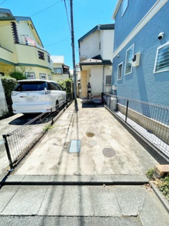 【前面道路含む現地写真】