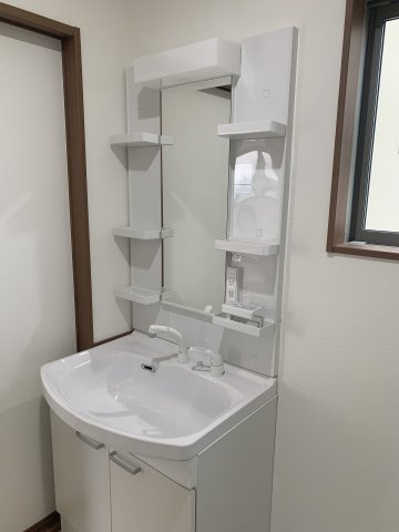 【No.5882】卯垣2丁目（B棟）/4LDK/未入居/2500万円以下の独立洗面台