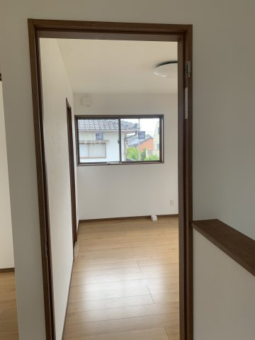 【No.5882】卯垣2丁目（B棟）/4LDK/未入居/2500万円以下の洋室