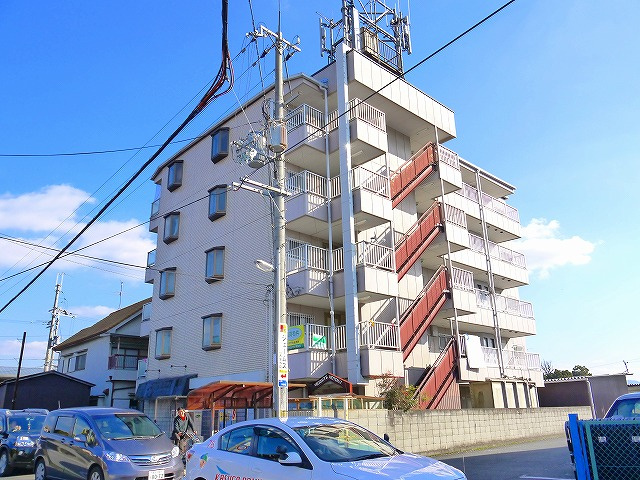 ハイツ報徳の外観