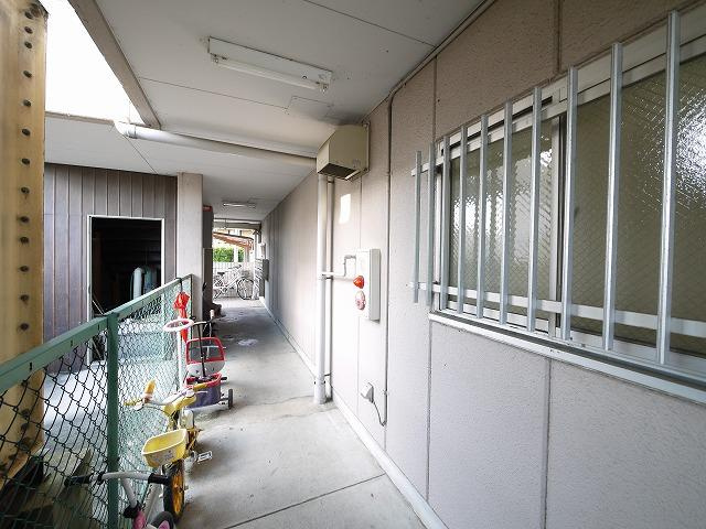 ハイツ報徳のエントランス