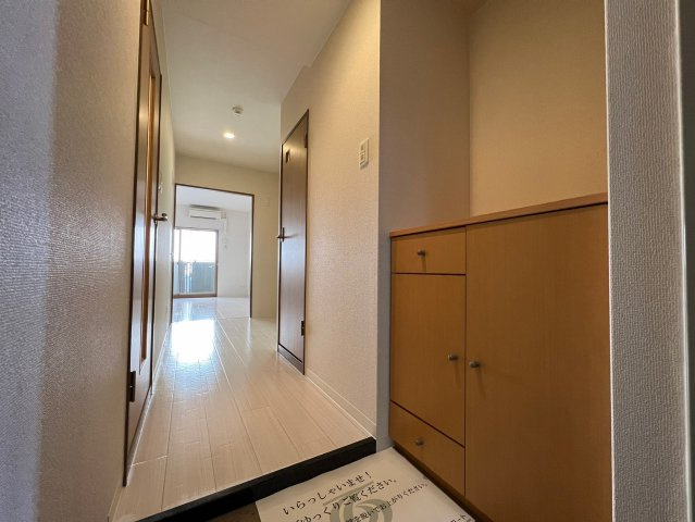 パークハイムうつぼの玄関