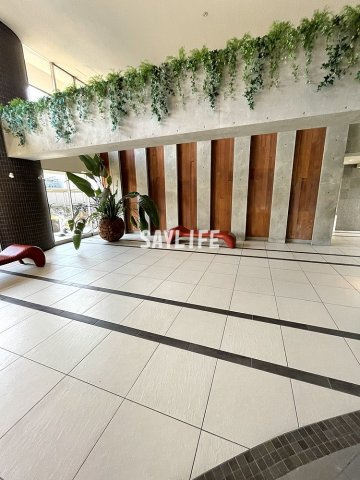 トレス・アコルデのロビー