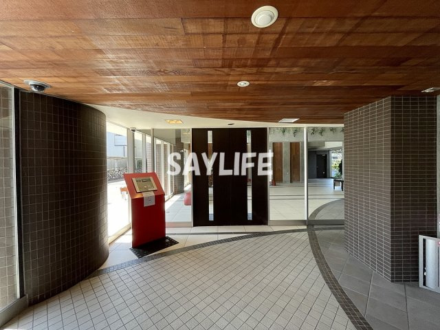 トレス・アコルデのロビー