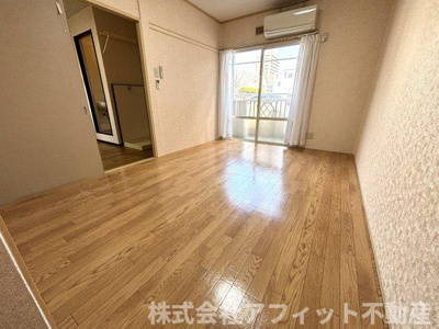 【寝室】 | サンシティラサール | 洋室6帖