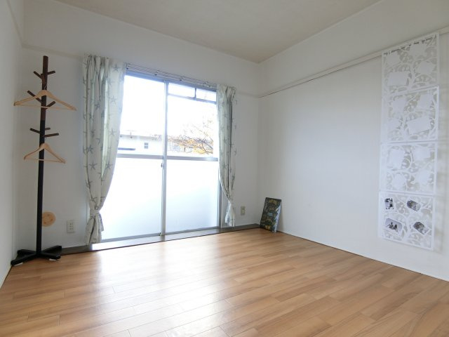 ヴィラナリー狭山5号棟の寝室|モデルルーム写真