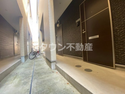 【エントランス】 | Cathbharr車道 | 清潔なエントランスです