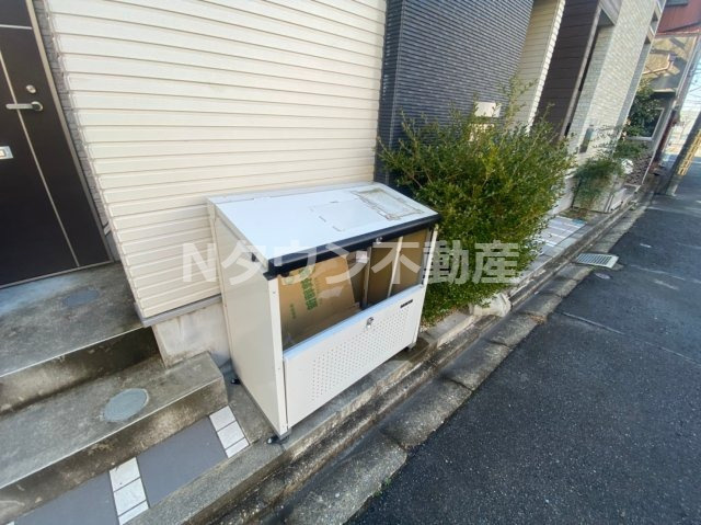 【その他共用部分】 | Cathbharr車道 | 敷地内ゴミステーションです
