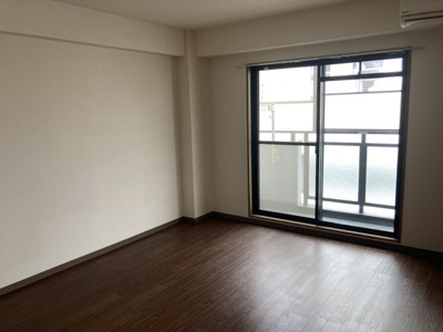 【居間・リビング】 | 共栄インスペリアル | 共栄インスペリアル　６０１号室