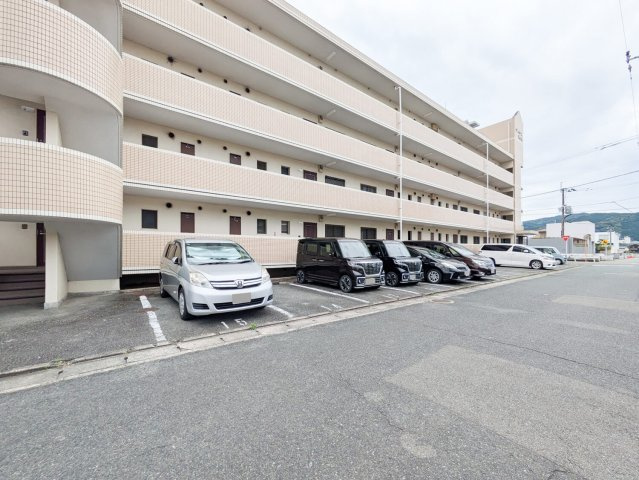 【駐車場】 | サンセール博多南