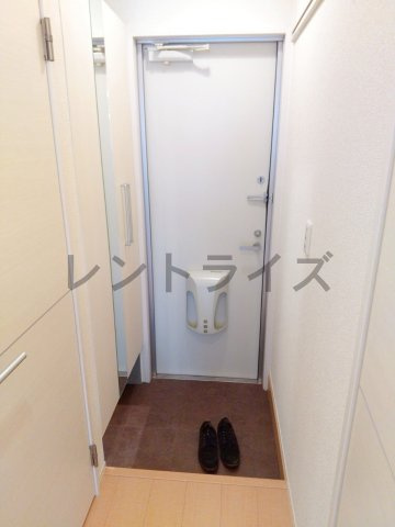 リベルテ末広の玄関