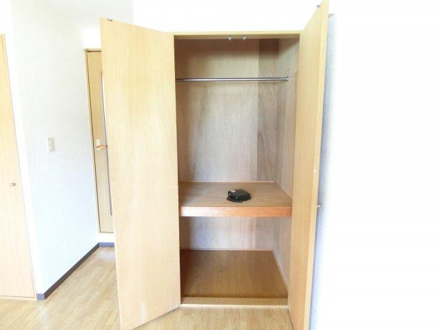 キャッスル山村の収納