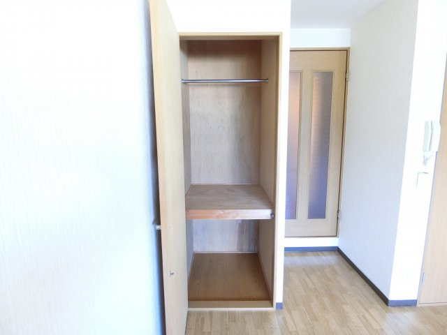 キャッスル山村の収納