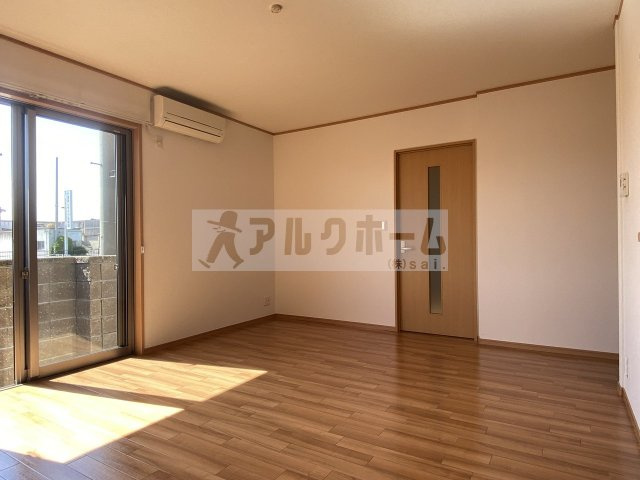 ディアセレナAの居間・リビング