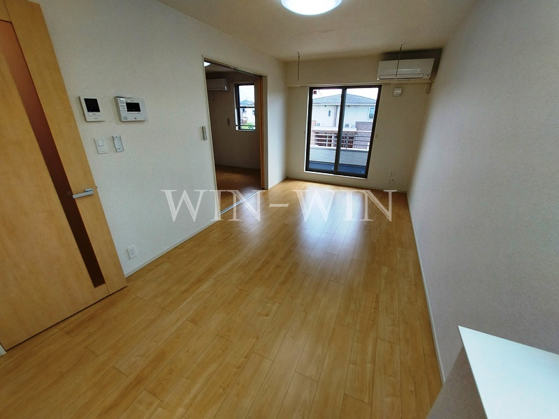 グロリエッテ上地 Aの居間・リビング