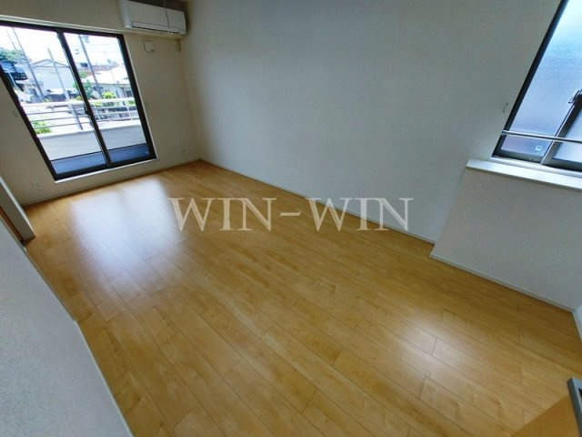 グロリエッテ上地 Aの居間・リビング