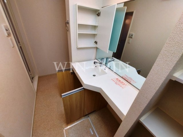 グロリエッテ上地 Aの洗面所