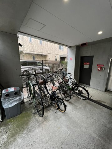 ル・シェルブルーのその他共用部分|駐輪場