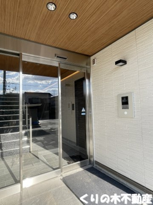 【エントランス】 | シャーメゾンエステティカ | 建物の内部です
