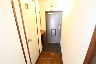 【玄関】 | エスペランス5 | ゆったりとした玄関です
エスペランス5　303号室　2022/7/29撮影