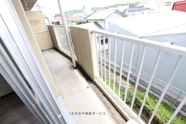 【バルコニー】 | エスペランス5 | バルコニーがあります
エスペランス5　303号室　2022/7/29撮影