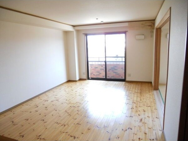 和泉乃郷参番館　　刈谷市近郊の賃貸ならクラスホーム刈谷店の居間・リビング