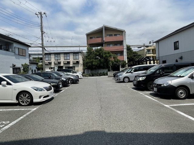 細谷モータープール2号  平面月極駐車場　53番地　プラージュ芦屋横の外観