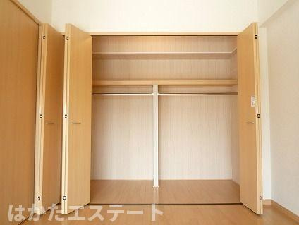 【収納】 | ハーベスト丸新開 | 大きなスペースがあり、収納には困りません（別の2LDKの部屋写真）